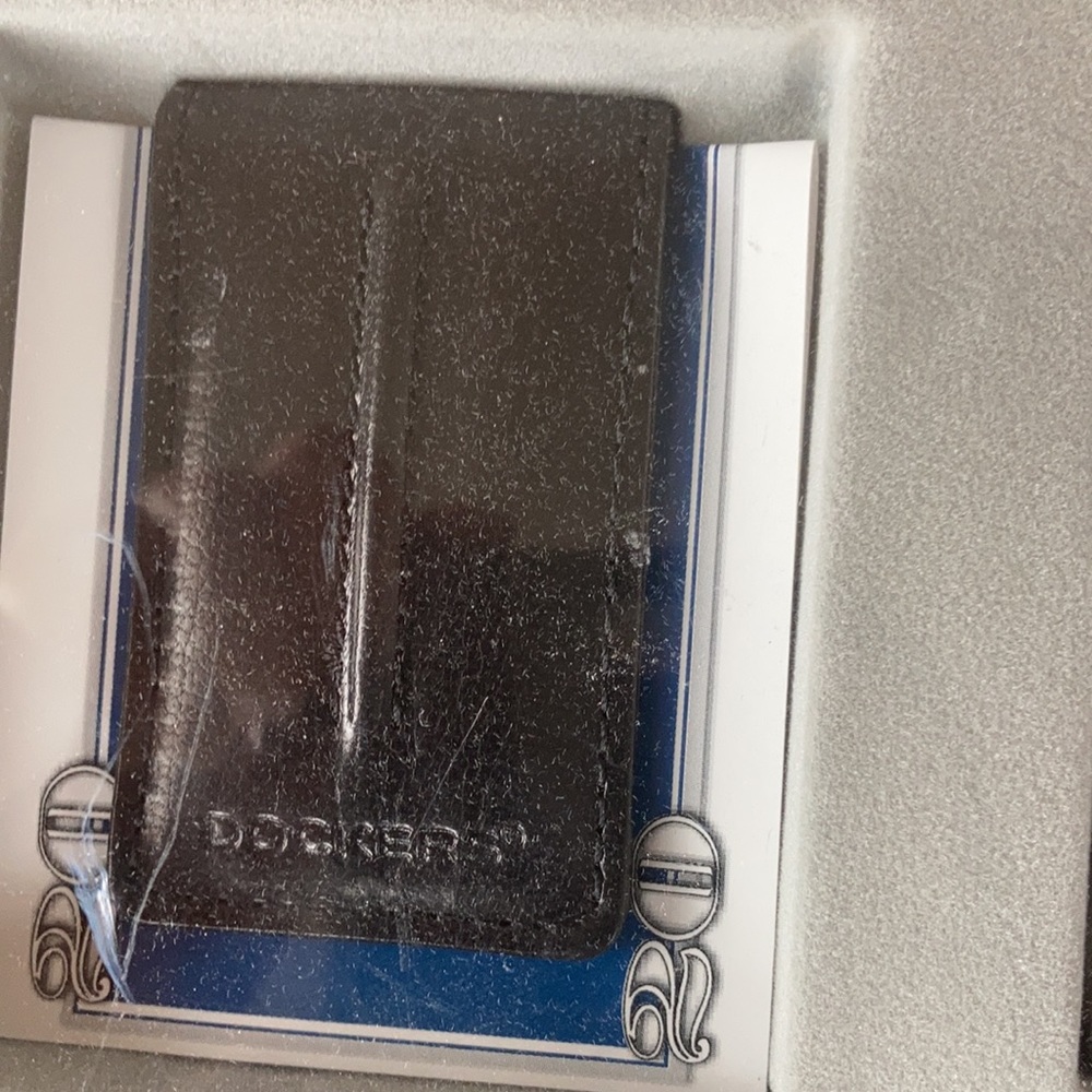 Docker’s Money Clip and Desk Clock Set - Picture 3 of 4